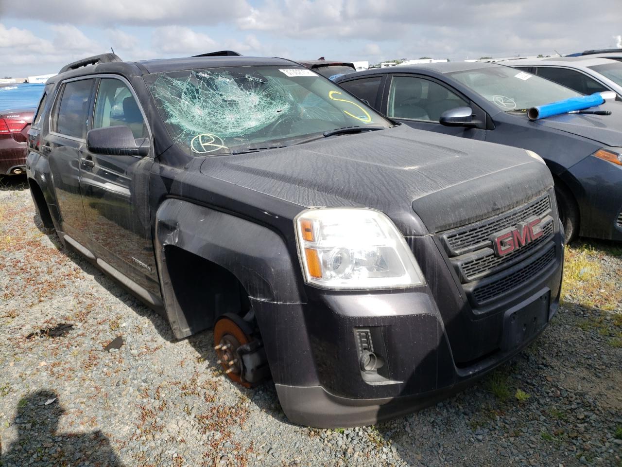GMC TERRAIN SL 2013 with VIN 2GKALUEK0D6384098 - Photo from auction