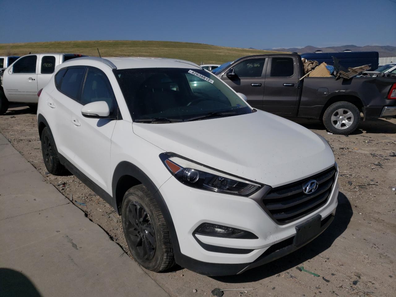 HYUNDAI TUCSON LIM 2016 with VIN KM8J3CA2XGU110789 - Photo from auction