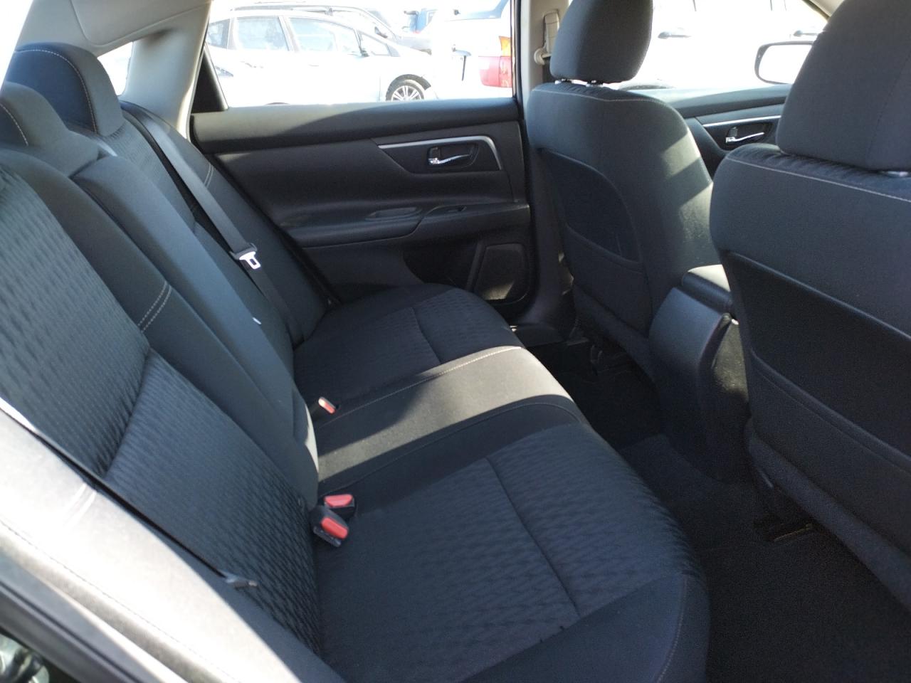 Photo 17 from auction – 2017 NISSAN ALTIMA 2.5 with VIN 1N4AL3AP3HC235565
