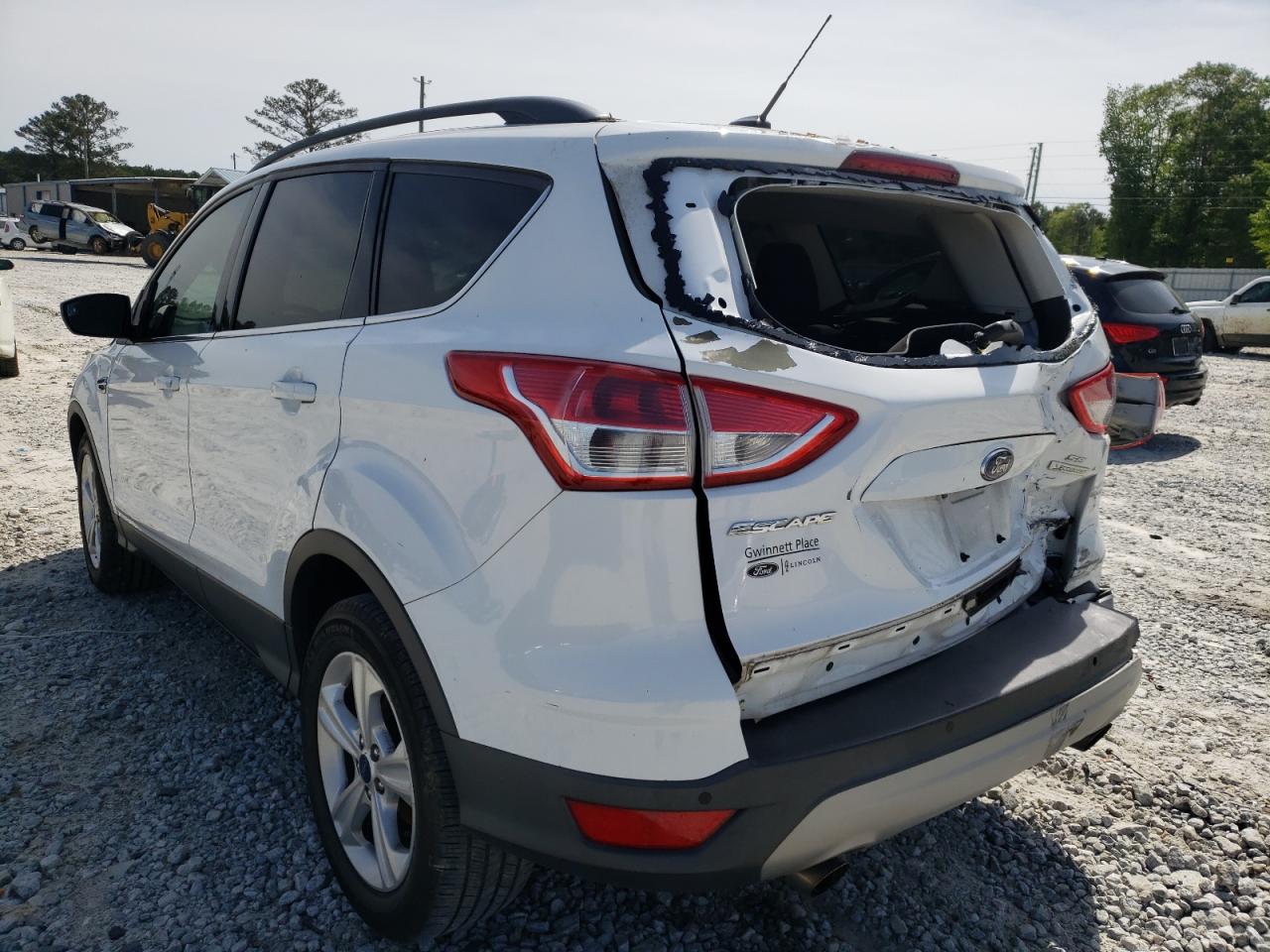 Photo 3 from auction – 2016 FORD ESCAPE SE with VIN 1FMCU0GX5GUB20010