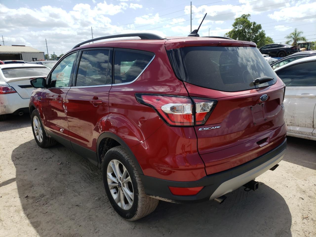 Photo 3 from auction – 2018 FORD ESCAPE SEL with VIN 1FMCU9HD9JUB96006