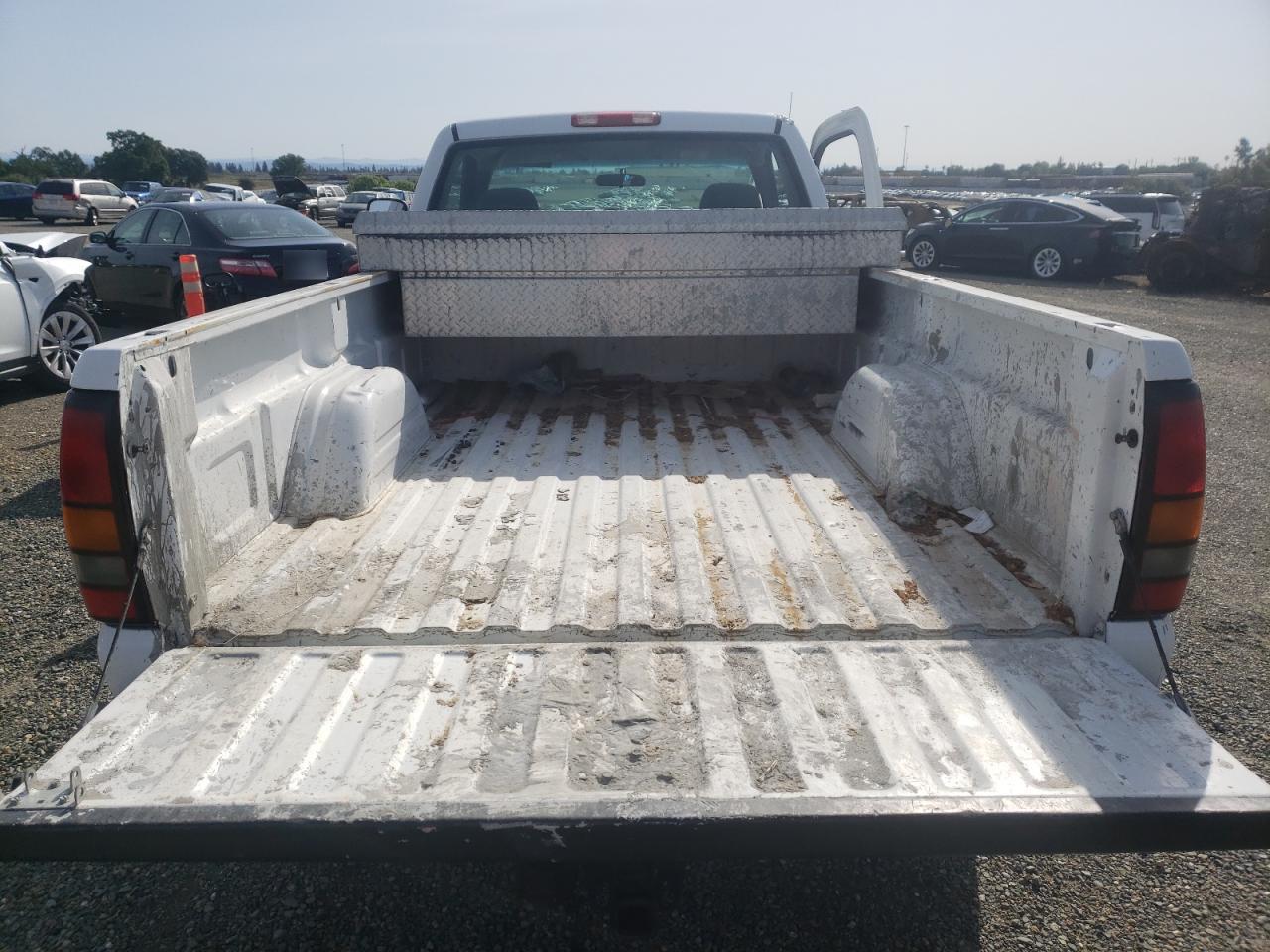 Photo 6 from auction – 2006 GMC SIERRA K25 with VIN 1GTHK24U46E245899