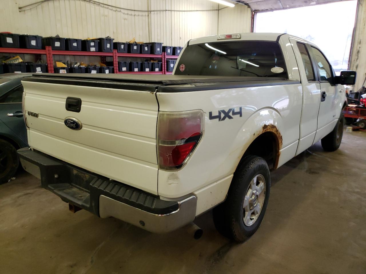 Photo 4 from auction – 2011 FORD F150 SUPER with VIN 1FTFX1ET4BFC66734