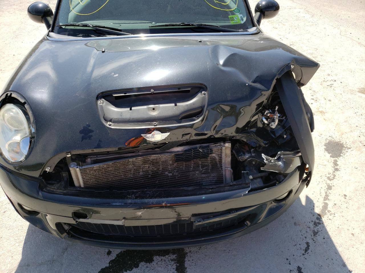 Photo 9 from auction – 2010 MINI COOPER S with VIN WMWMF7C5XATX41303