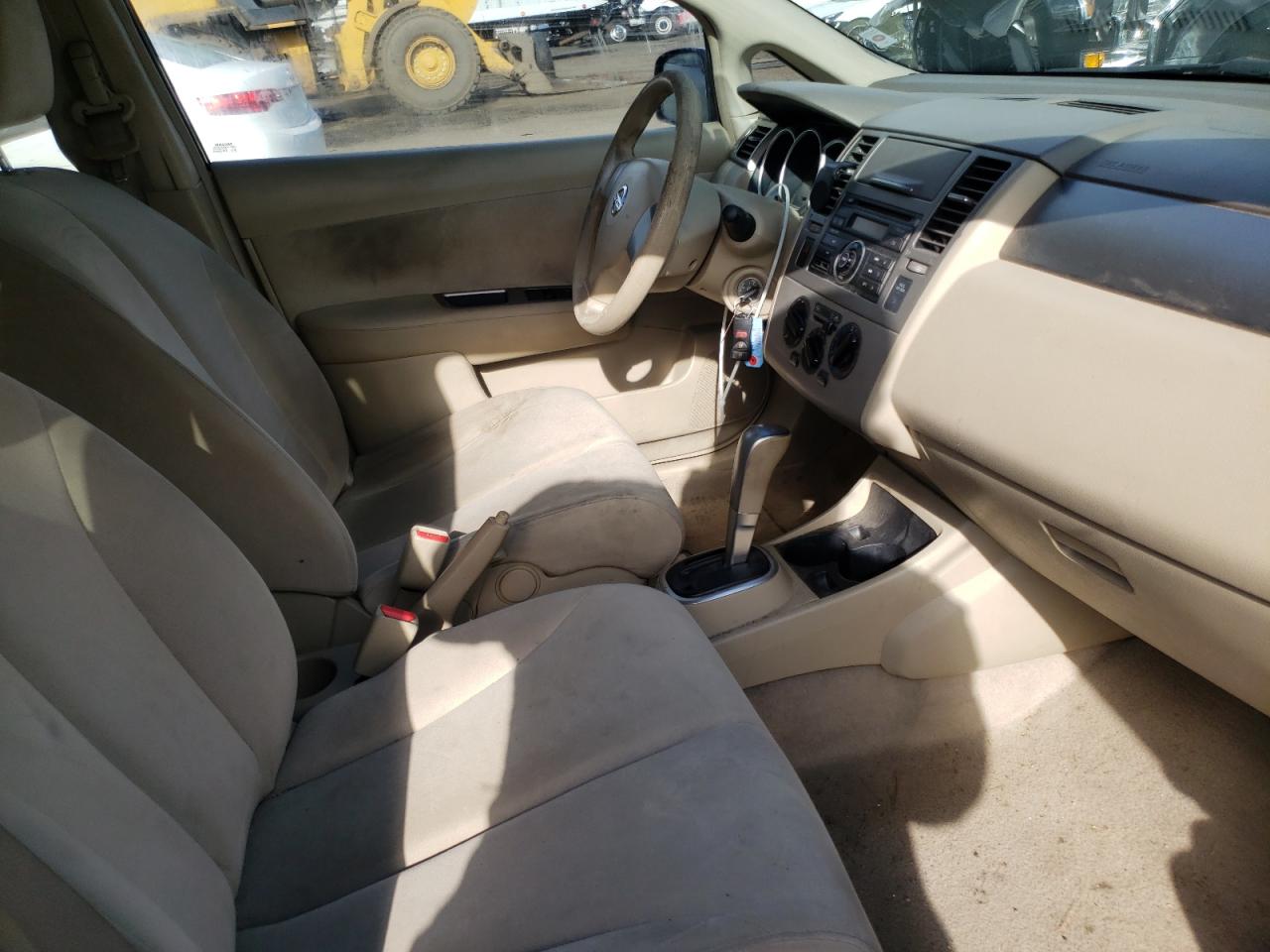 Photo 5 from auction – 2007 NISSAN VERSA S with VIN 3N1BC13E77L369113