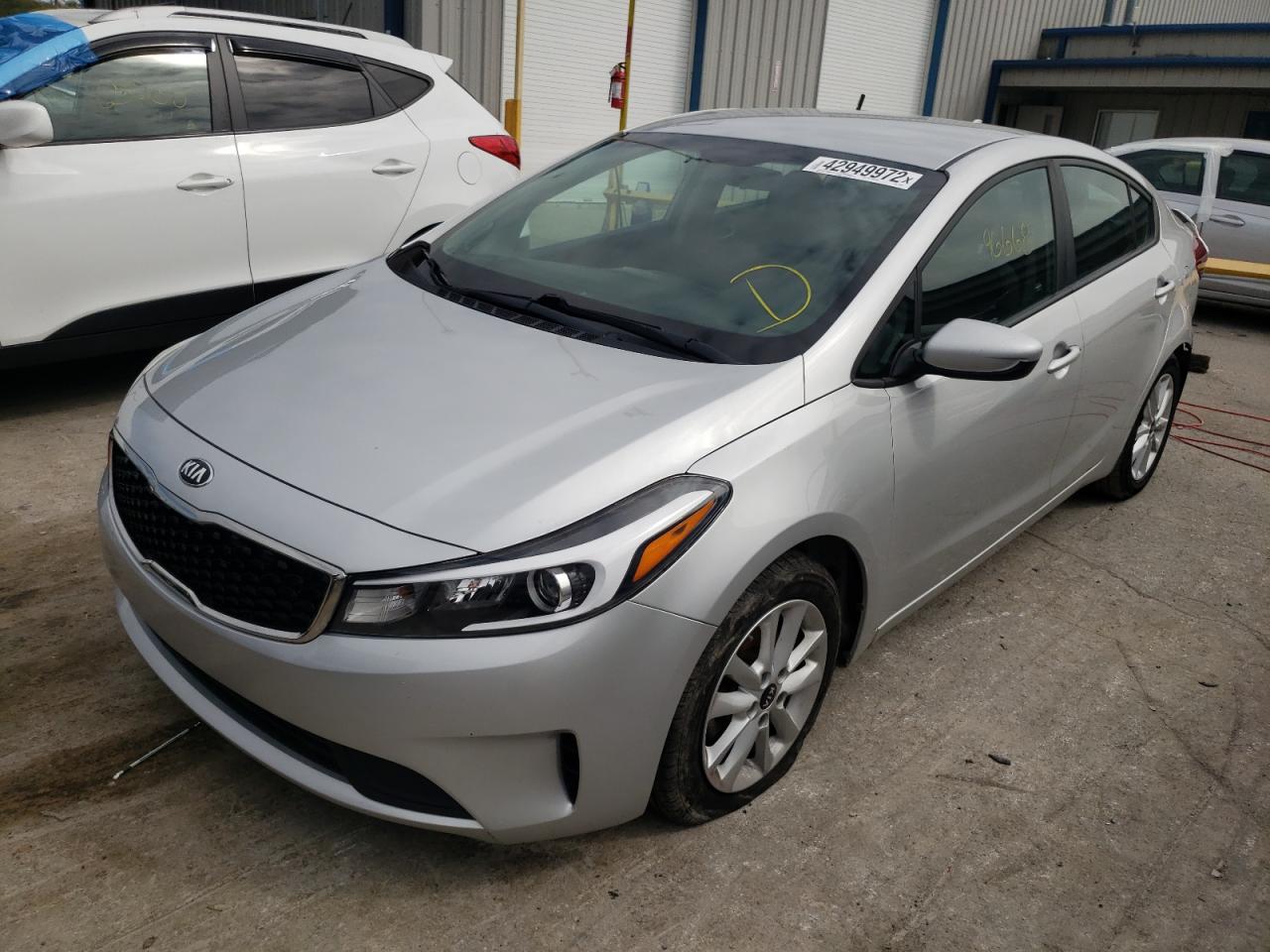 Photo 2 from auction – 2017 KIA FORTE LX with VIN 3KPFL4A72HE130031