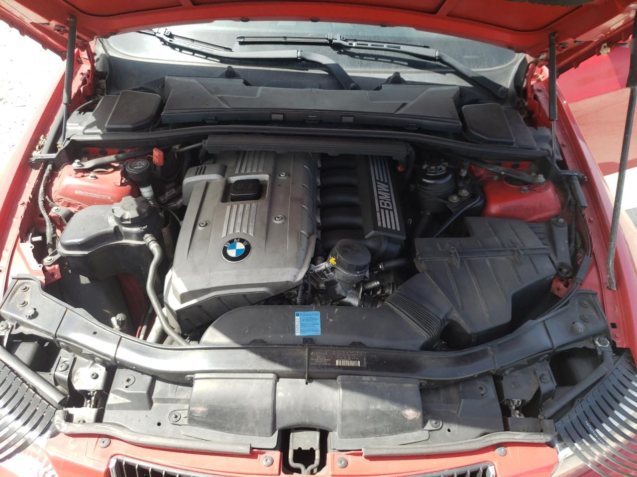 Photo 7 from auction – 2006 BMW 325I with VIN WBAVB17506NK41041
