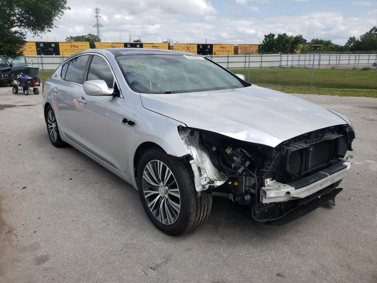 KIA K900 2016 with VIN KNALT4D35G6031295 - Photo from auction
