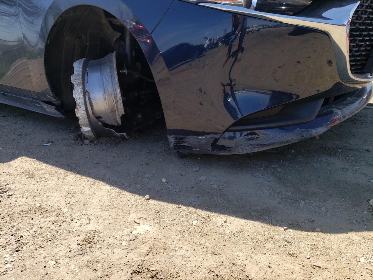 Photo 9 from auction – 2020 MAZDA 3 with VIN JM1BPABL1L1172554