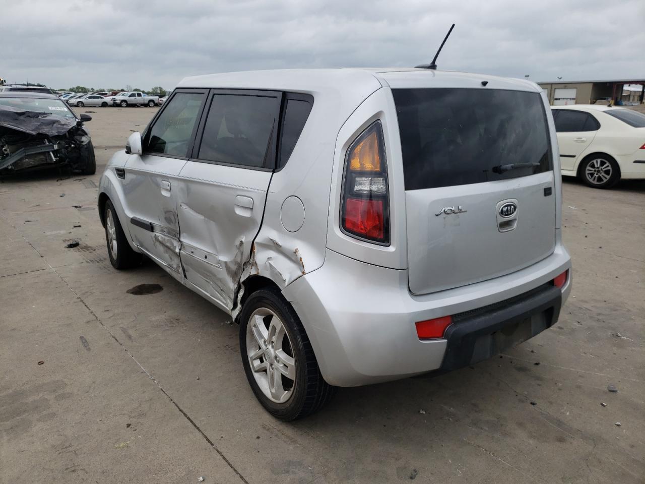 Photo 3 from auction – 2010 KIA SOUL + with VIN KNDJT2A23A7079194