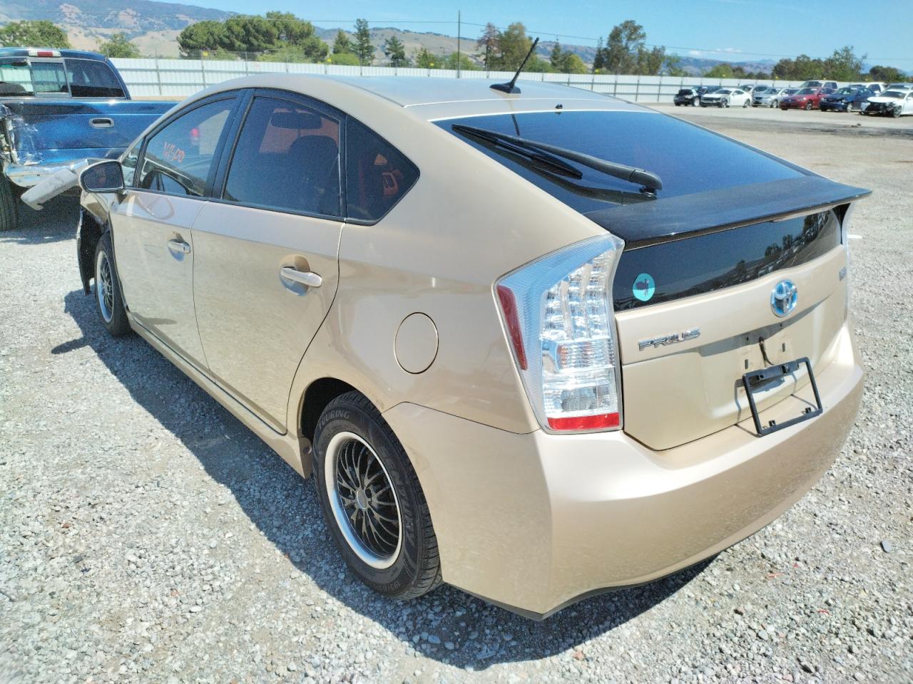 Photo 3 from auction – 2011 TOYOTA PRIUS with VIN JTDKN3DU0B1378860