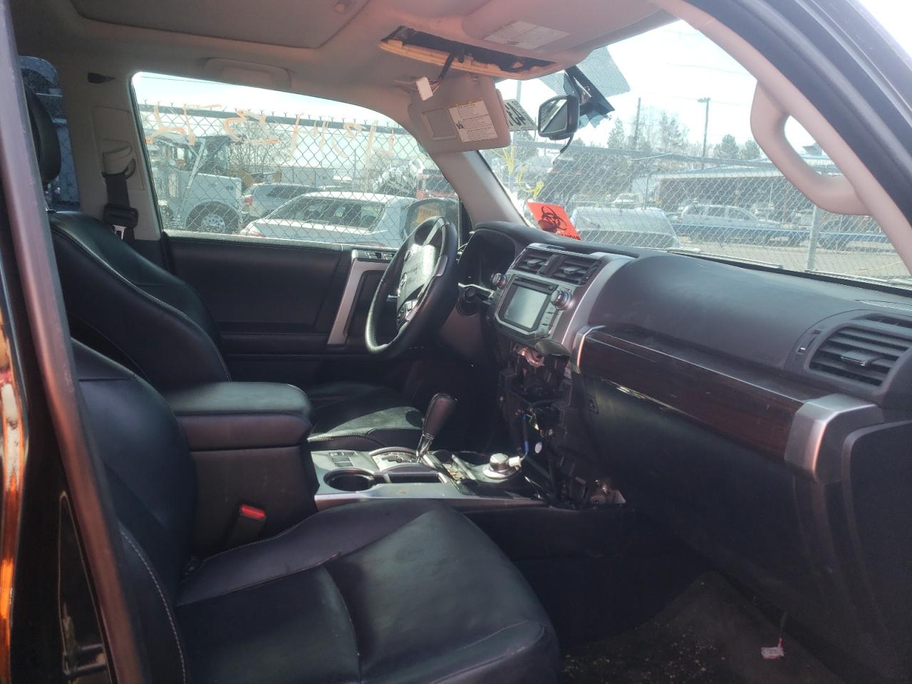 Photo 5 from auction – 2016 TOYOTA 4RUNNER SR with VIN JTEBU5JR1G5291530