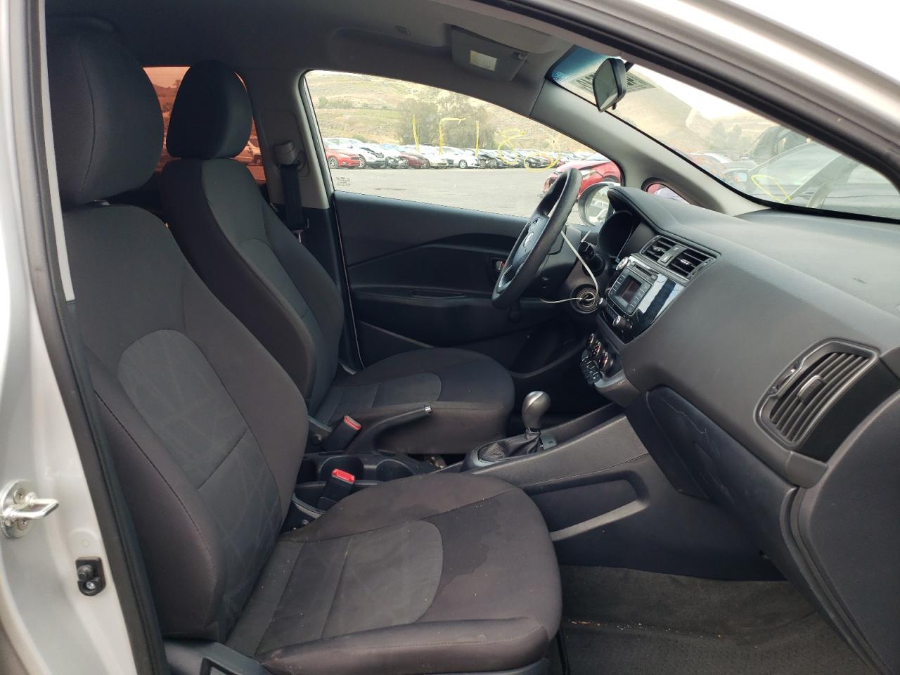 Photo 5 from auction – 2017 KIA RIO LX with VIN KNADM4A37H6036716