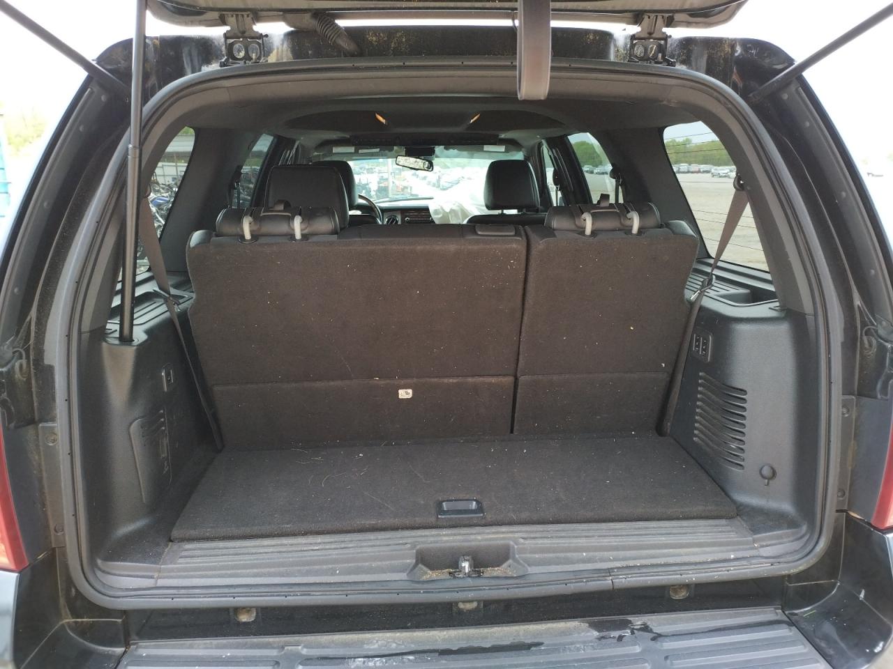 Photo 9 from auction – 2010 FORD EXPEDITION with VIN 1FMJU1K55AEB47535