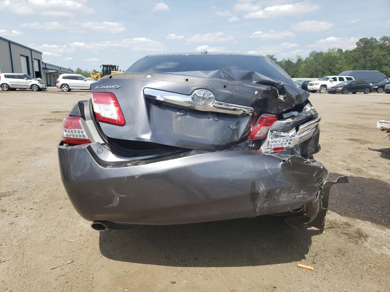 Photo 9 from auction – 2011 TOYOTA CAMRY SE with VIN 4T1BK3EK3BU630181