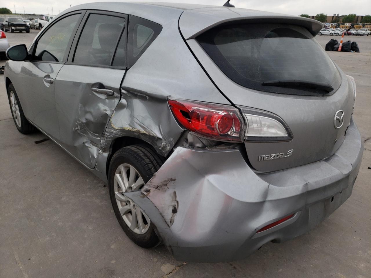 Photo 9 from auction – 2012 MAZDA 3 I with VIN JM1BL1L70C1593162