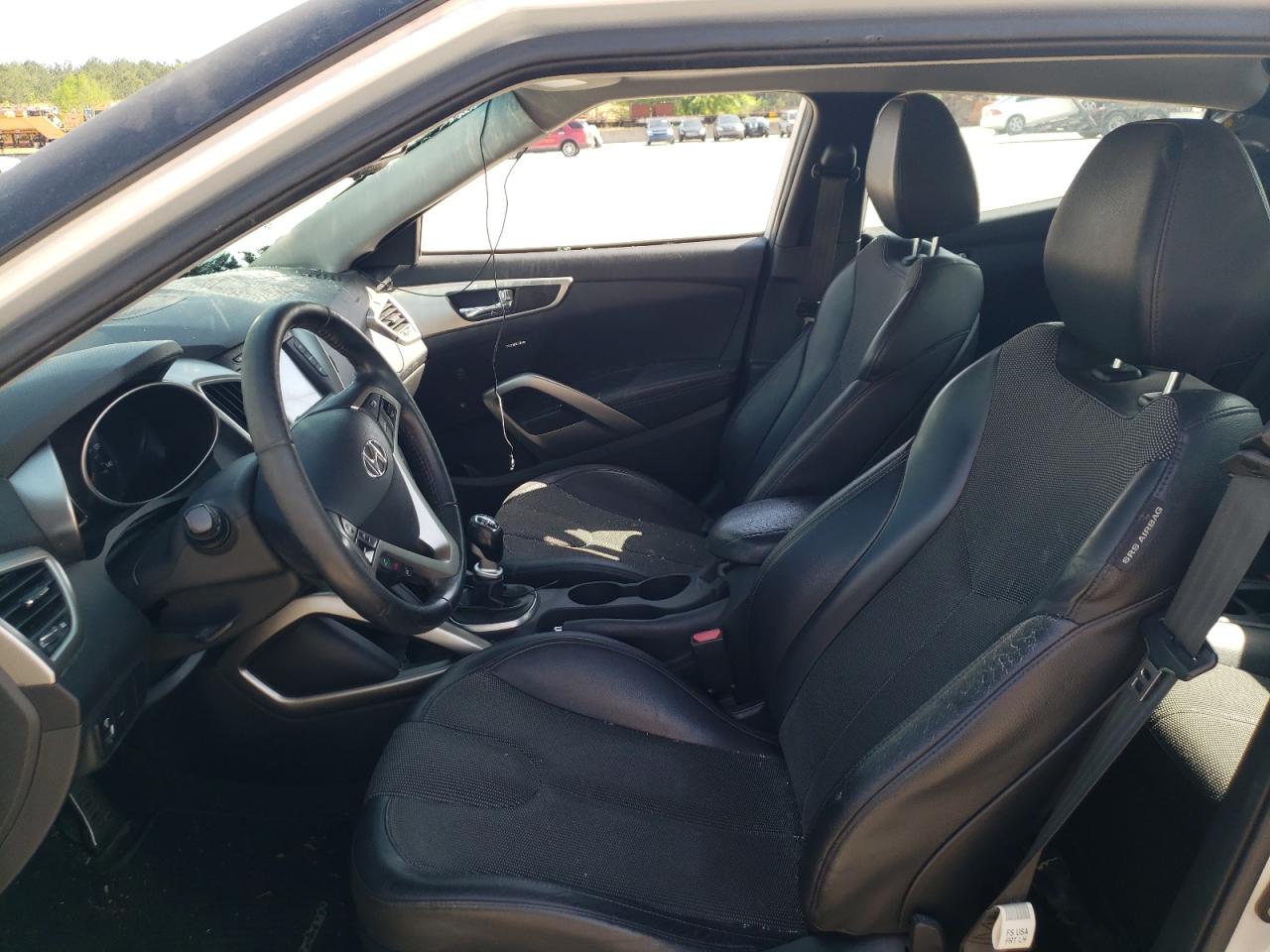 Photo 5 from auction – 2012 HYUNDAI VELOSTER with VIN KMHTC6AD3CU067774