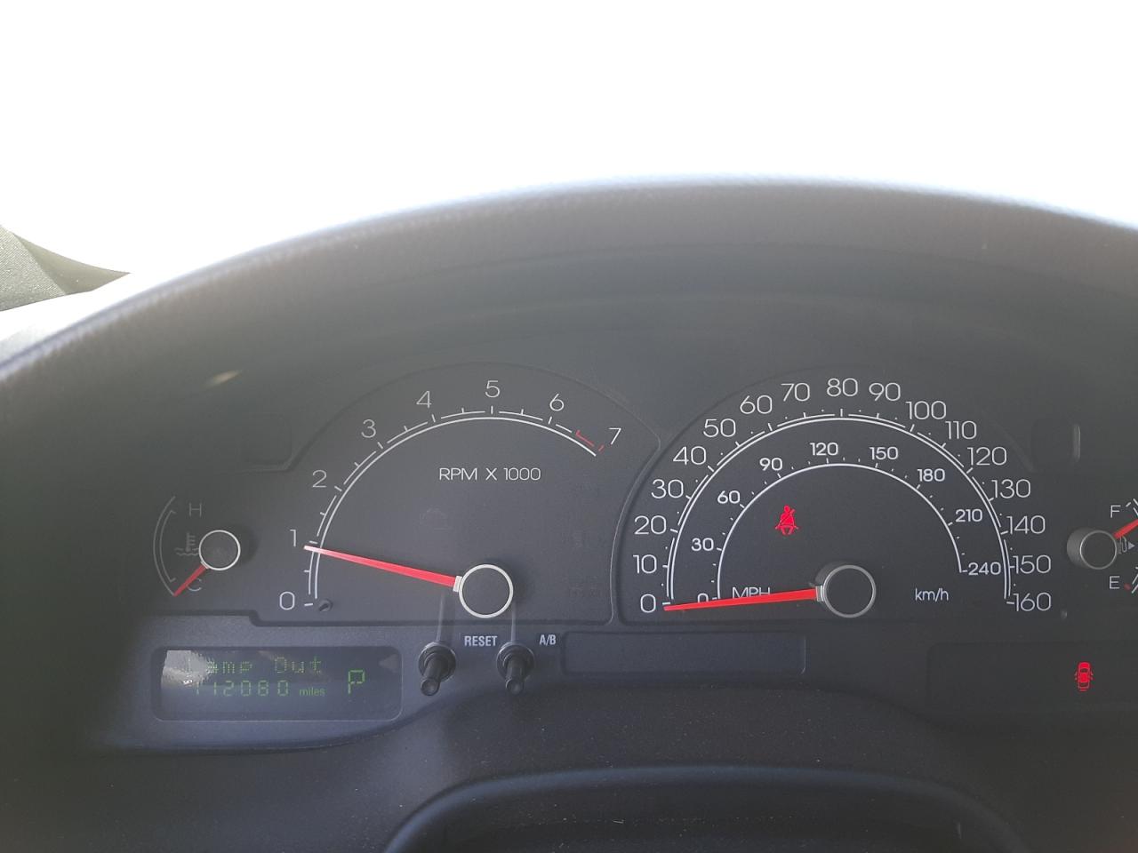 Photo 8 from auction – 2005 LINCOLN LS with VIN 1LNHM86S55Y645083