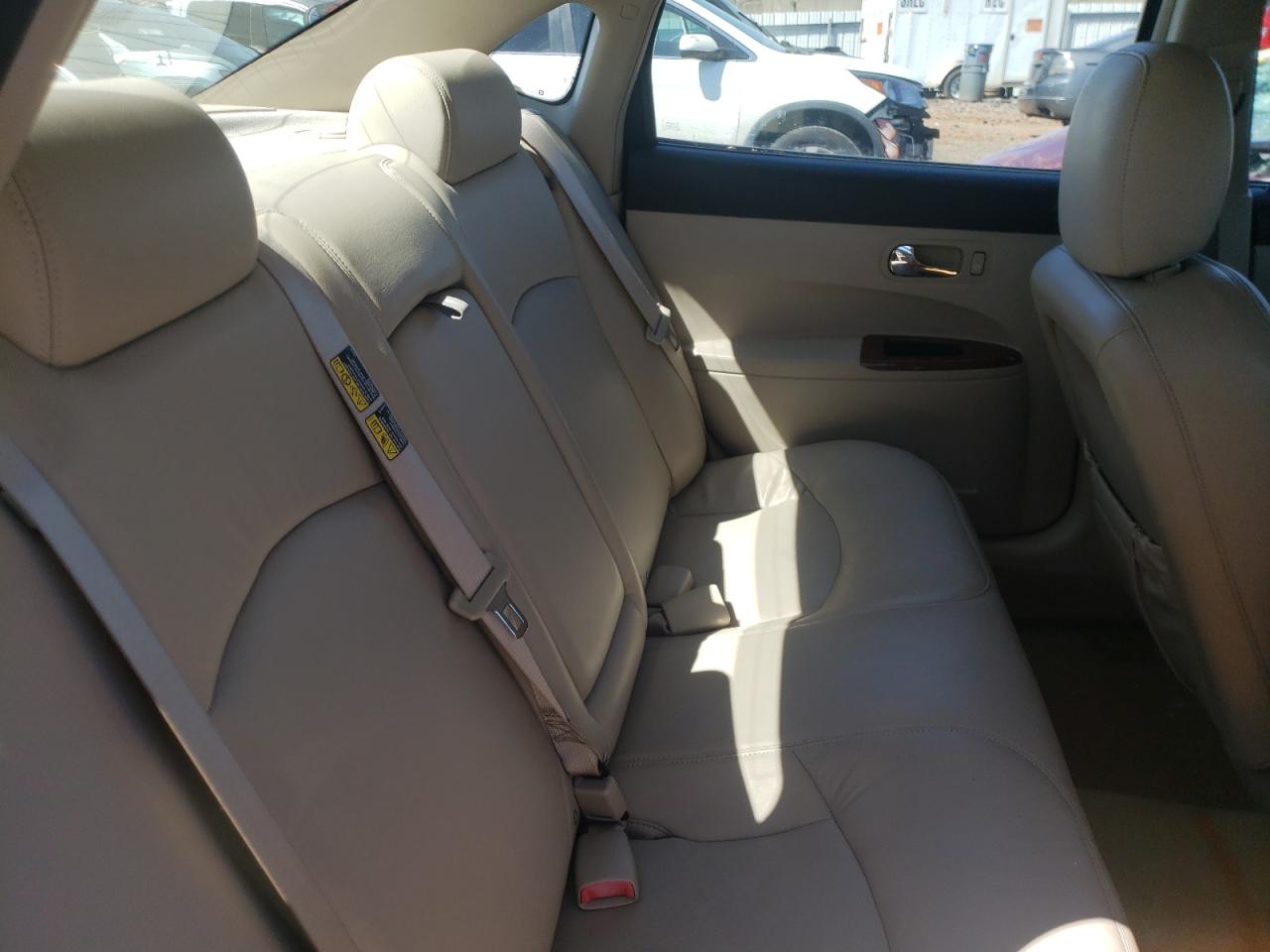 Foto 6 de la subasta – 2005 BUICK LACROSSE C con VIN 2G4WE567851212830