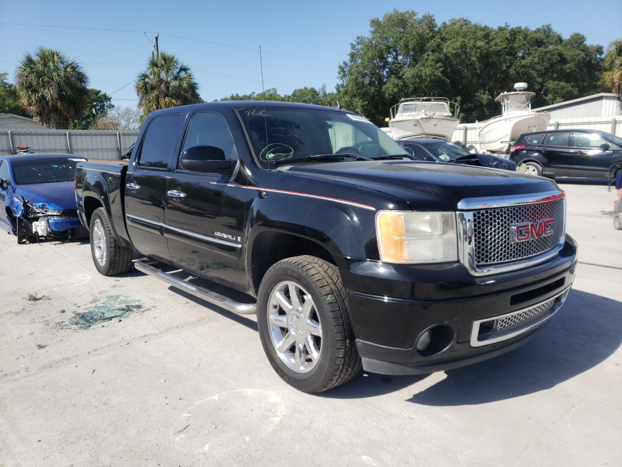 GMC NEW SIERRA 2007 with VIN 2GTEK638371658334 - Photo from auction