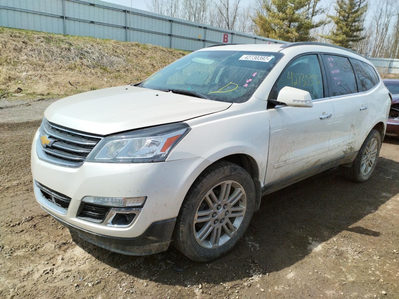 Photo 2 from auction – 2015 CHEVROLET TRAVERSE L with VIN 1GNKRGKD7FJ262566
