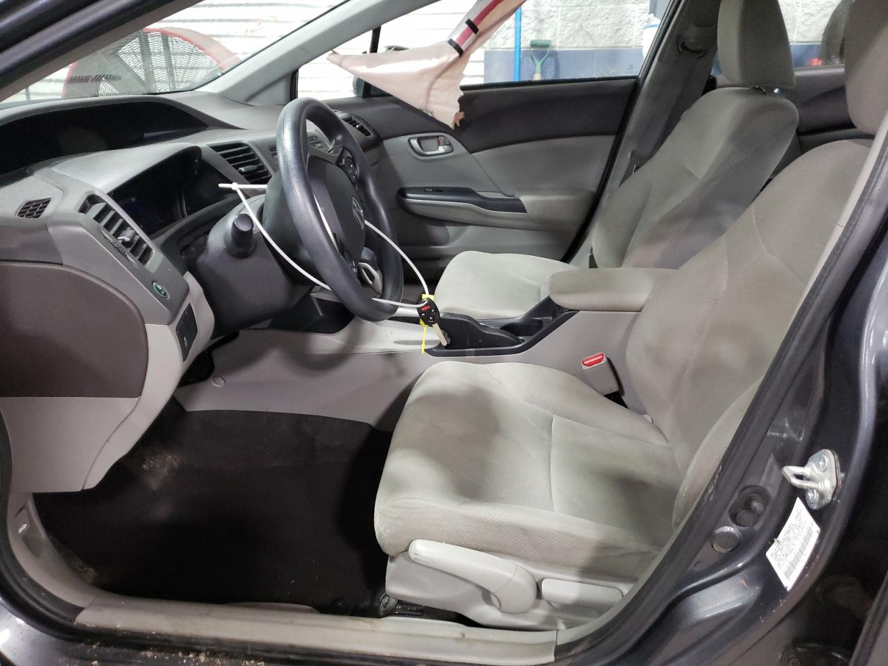 Photo 5 from auction – 2012 HONDA CIVIC HF with VIN 2HGFB2F67CH546176