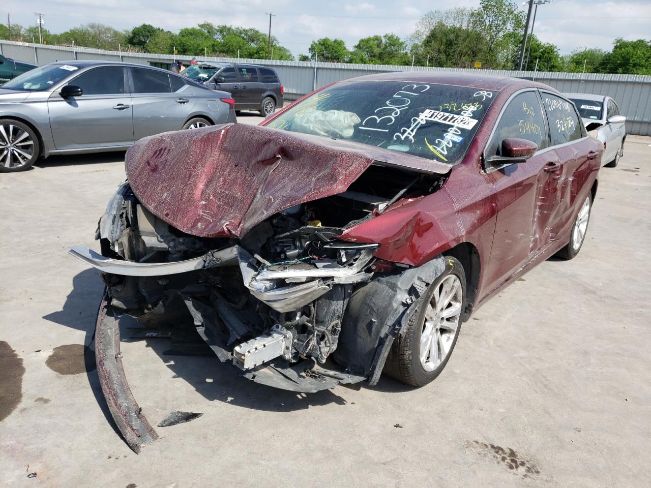 Photo 2 from auction – 2016 CHRYSLER 200 LIMITE with VIN 1C3CCCAB6GN132073