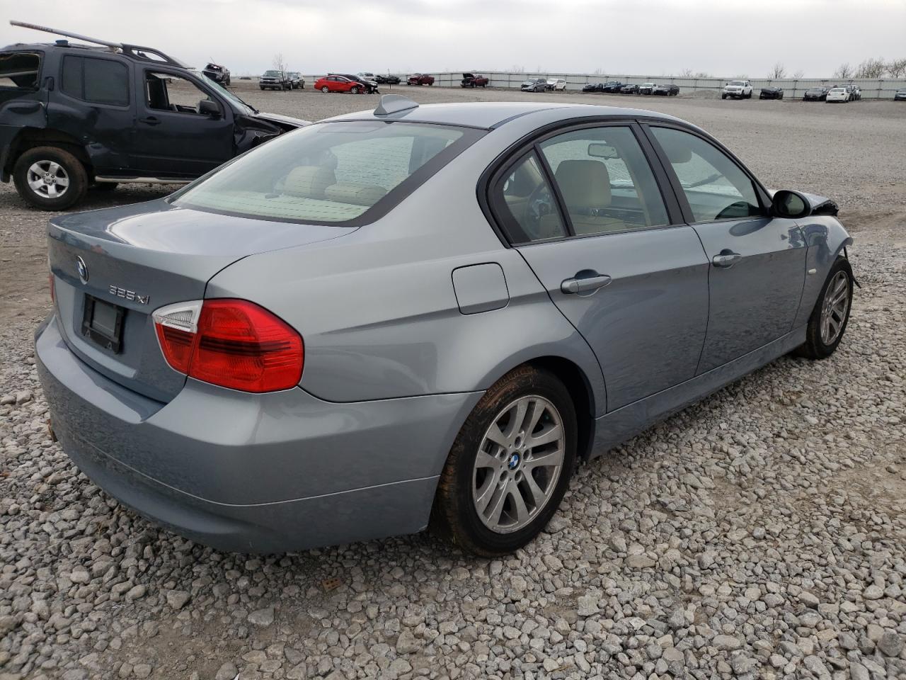 Photo 4 from auction – 2006 BMW 325 XI with VIN WBAVD13556KV02147