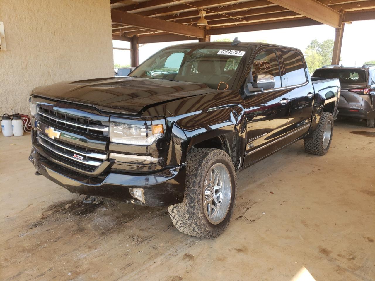 Photo 2 from auction – 2017 CHEVROLET SILVERADO with VIN 3GCUKSEC3HG335464