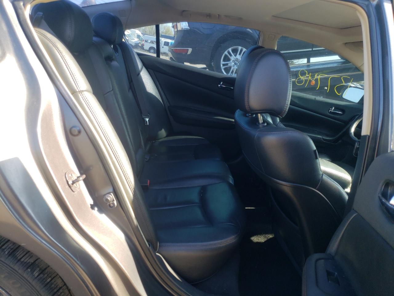 Photo 6 from auction – 2010 NISSAN MAXIMA S with VIN 1N4AA5AP3AC823103