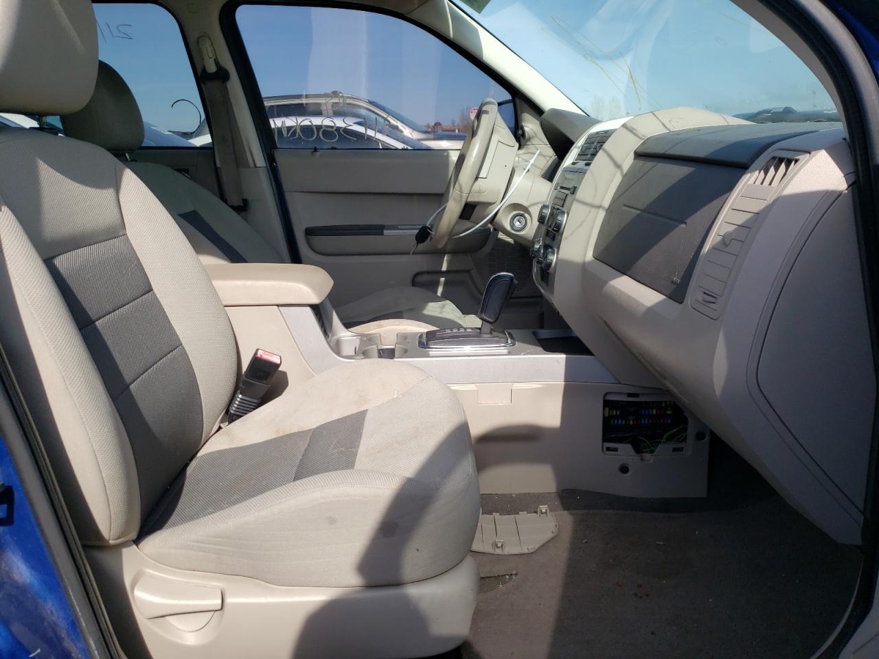 Photo 5 from auction – 2008 FORD ESCAPE HEV with VIN 1FMCU49H88KA15004