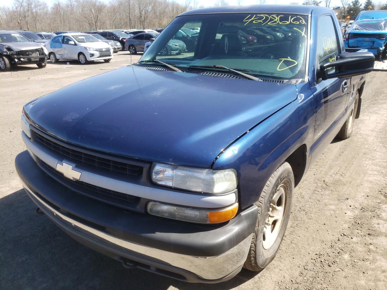 Photo 2 from auction – 2002 CHEVROLET SILVERADO with VIN 1GCEC14W52Z268865