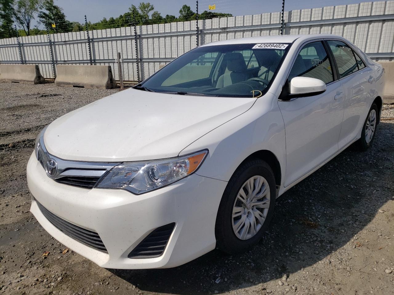 Photo 2 from auction – 2013 TOYOTA CAMRY L with VIN 4T4BF1FK2DR283068