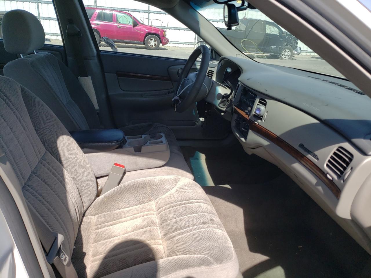 Photo 5 from auction – 2005 CHEVROLET IMPALA with VIN 2G1WF52E359396137