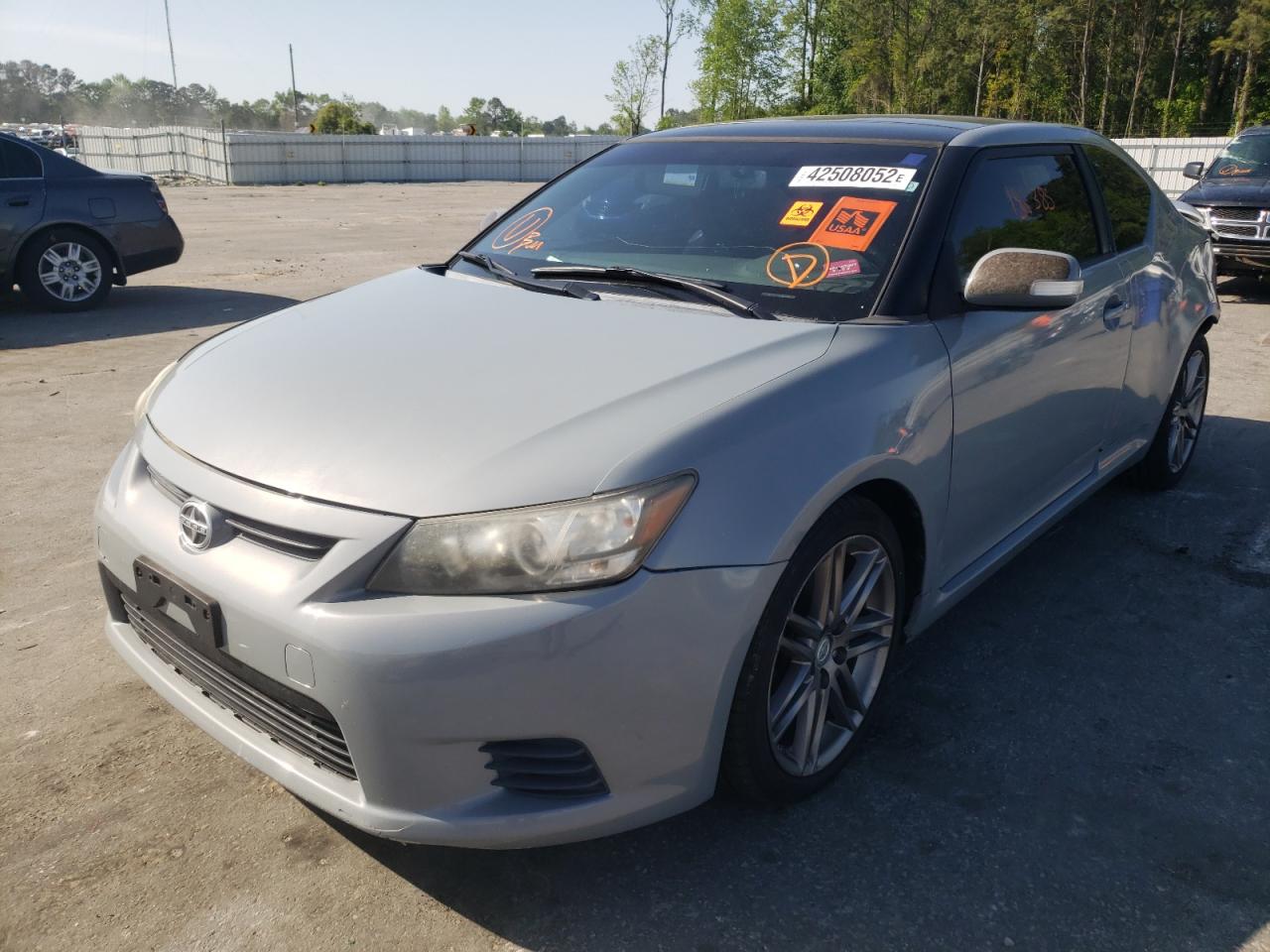 Photo 2 from auction – 2011 TOYOTA SCION TC with VIN JTKJF5C73B3014803