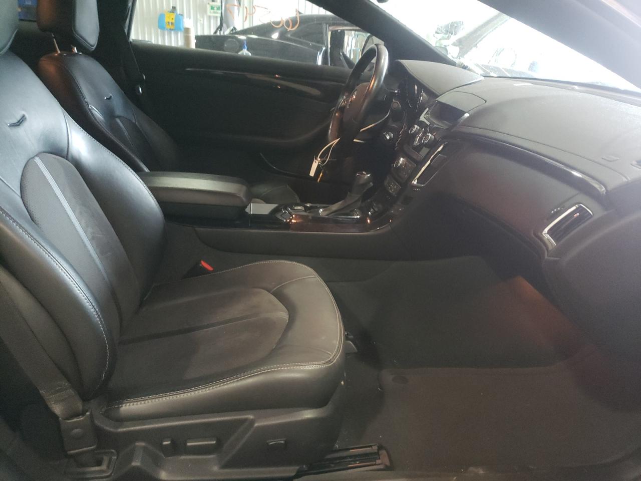 Photo 5 from auction – 2012 CADILLAC CTS-V with VIN 1G6DV1EP7C0135465