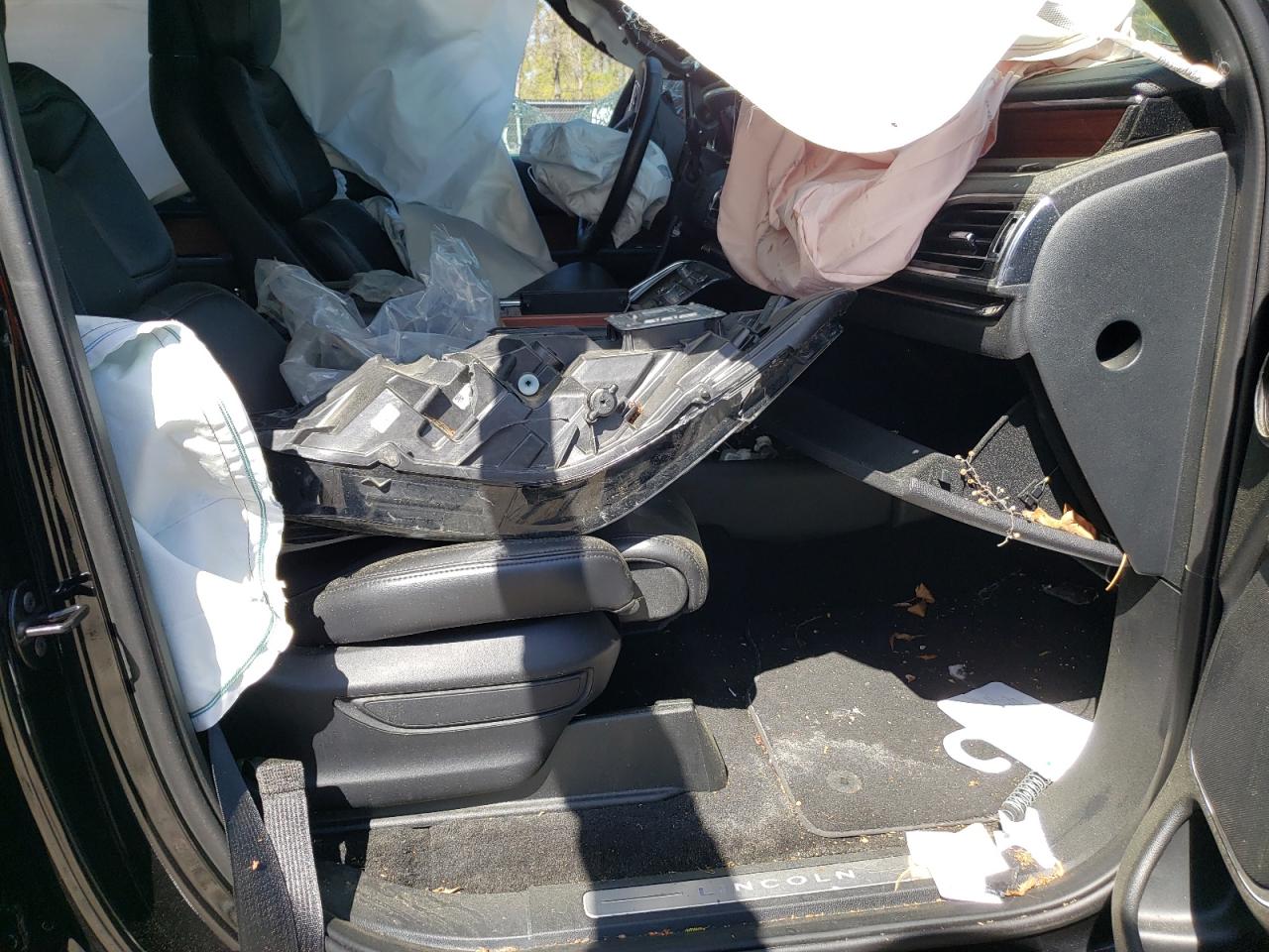 Photo 5 from auction – 2021 LINCOLN NAVIGATOR with VIN 5LMJJ3LT3MEL02781