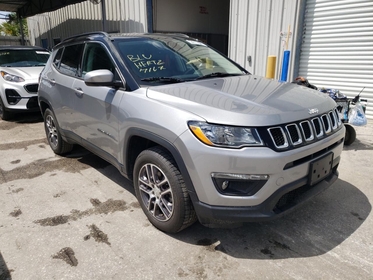 JEEP COMPASS LA 2018 with VIN 3C4NJCBBXJT308817 - Photo from auction