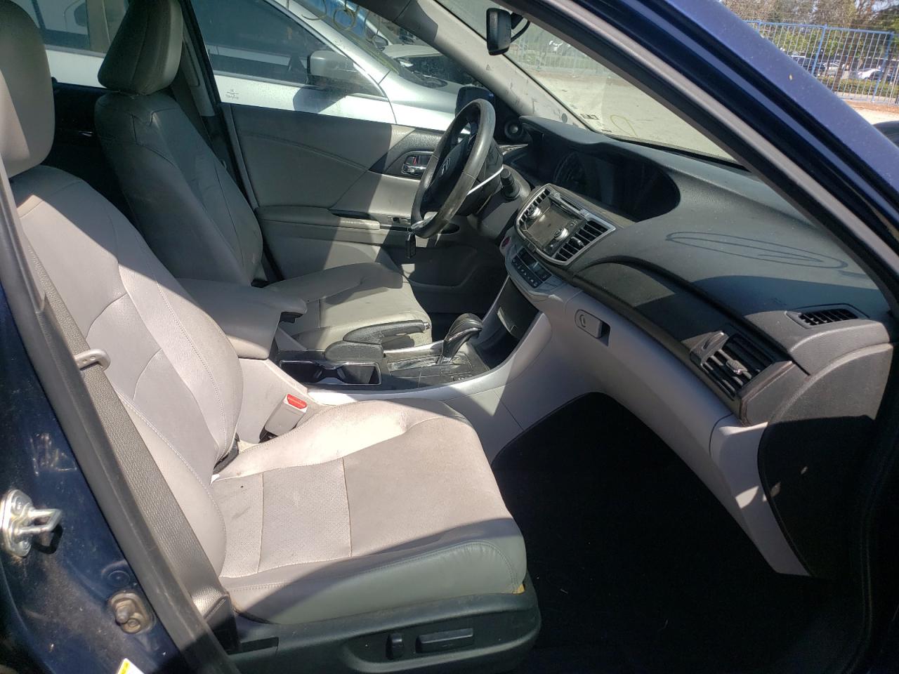 Photo 5 from auction – 2015 HONDA ACCORD EXL with VIN 1HGCR2F84FA150516