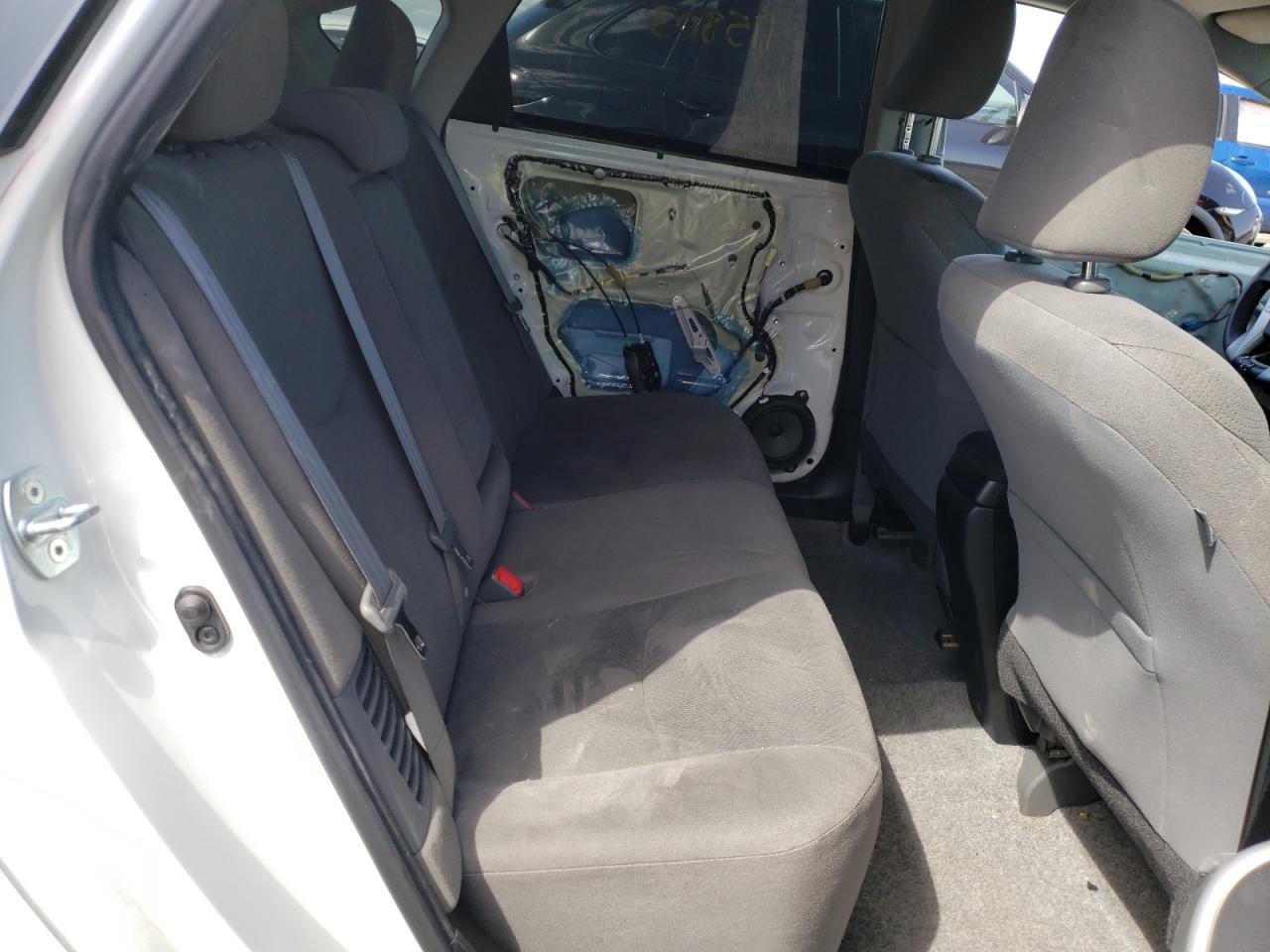 Photo 6 from auction – 2015 TOYOTA PRIUS with VIN JTDKN3DU8F0420493