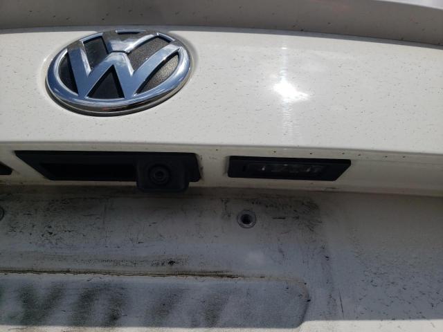 Photo 9 from auction – 2015 VOLKSWAGEN PASSAT SEL with VIN 1VWCV7A33FC099613