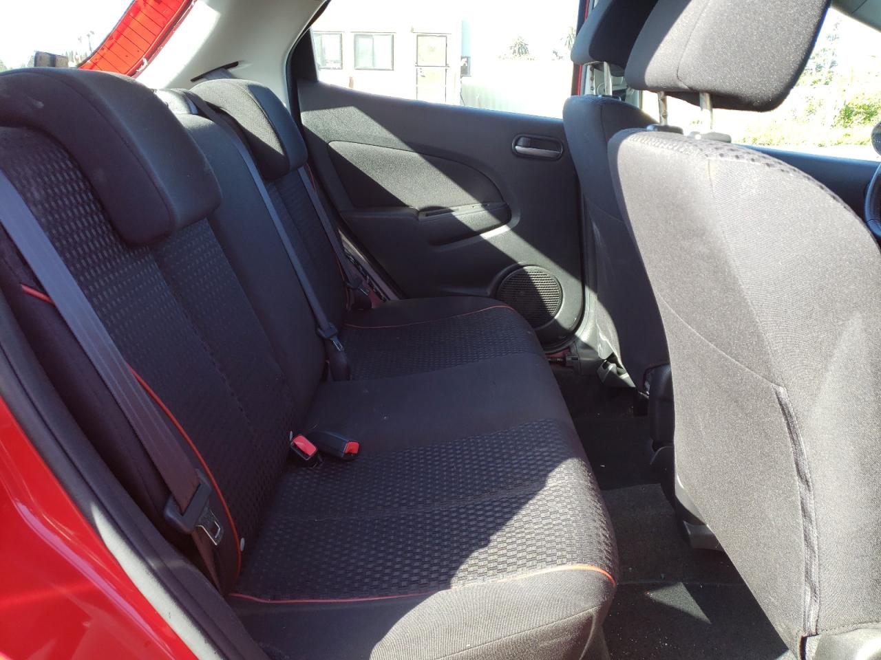 Photo 6 from auction – 2012 MAZDA MAZDA2 with VIN JM1DE1LY5C0141600