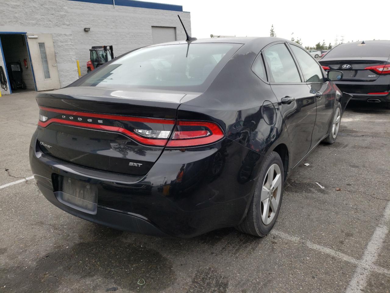 Photo 4 from auction – 2015 DODGE DART SXT with VIN 1C3CDFBB7FD266141