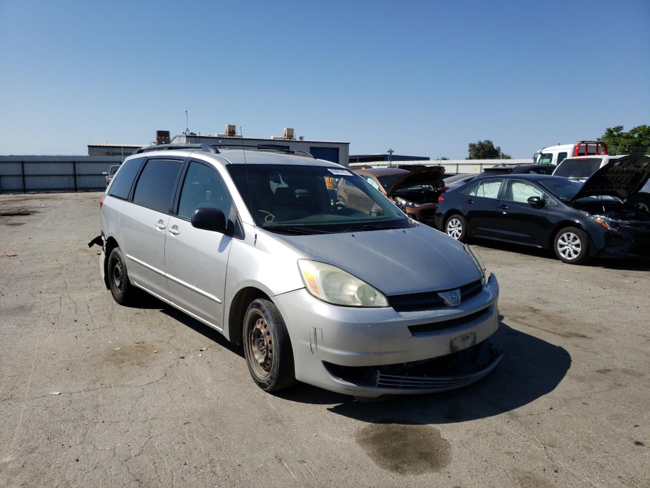 TOYOTA SIENNA CE 2004 with VIN 5TDZA23CX4S049456 - Photo from auction