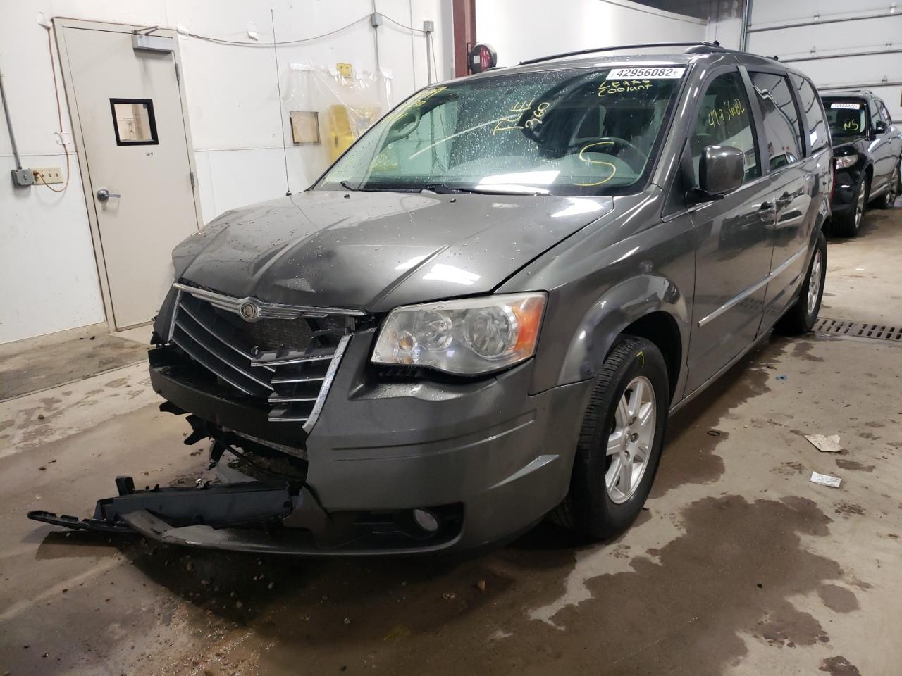 Photo 2 from auction – 2010 CHRYSLER TOWN & COU with VIN 2A4RR5D14AR240117