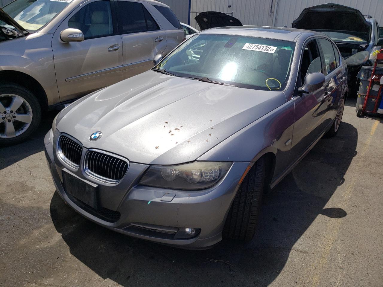 Photo 2 from auction – 2009 BMW 335 D with VIN WBAPN73539A266343