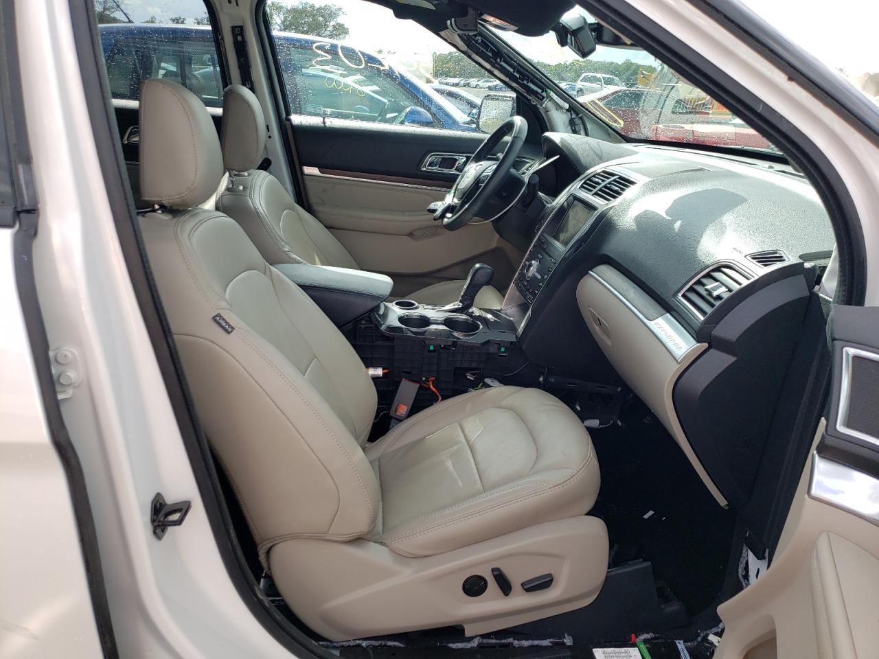 Photo 5 from auction – 2019 FORD EXPLORER L with VIN 1FM5K7F85KGA75742