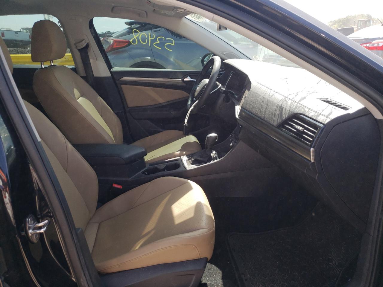 Photo 5 from auction – 2020 VOLKSWAGEN JETTA SEL with VIN 3VWEB7BU3LM003904