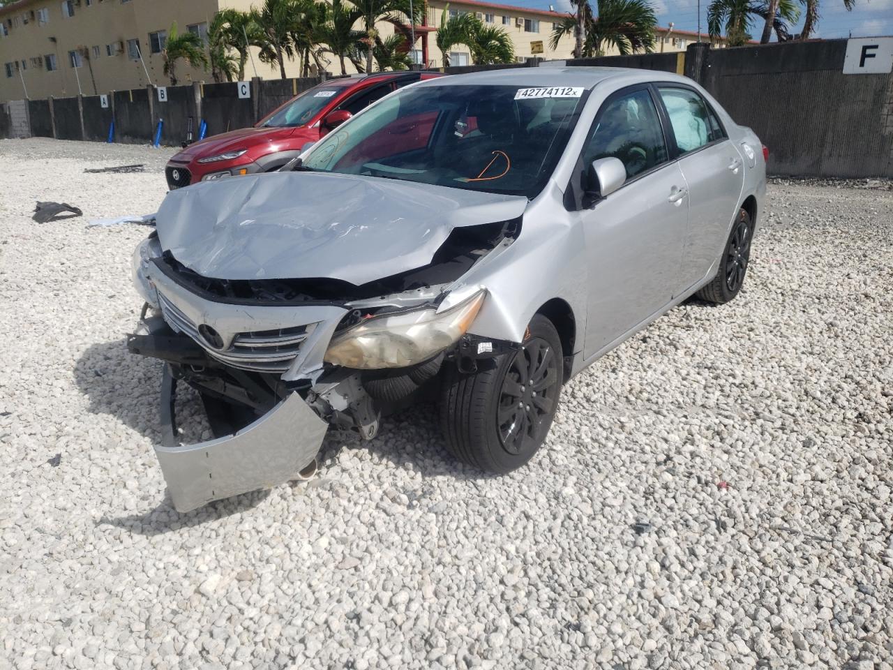 Photo 2 from auction – 2013 TOYOTA COROLLA BA with VIN 2T1BU4EE8DC979934