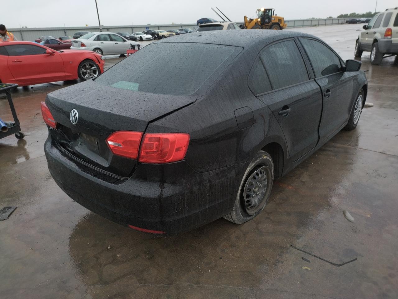 Photo 4 from auction – 2013 VOLKSWAGEN JETTA BASE with VIN 3VW2K7AJ6DM399094